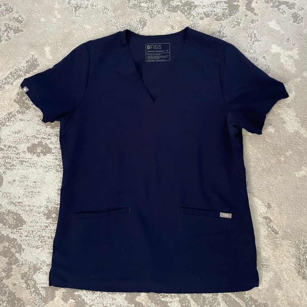 FIGS Casma 3 Pocket Scrub Top